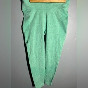 Super cute seamless leggings